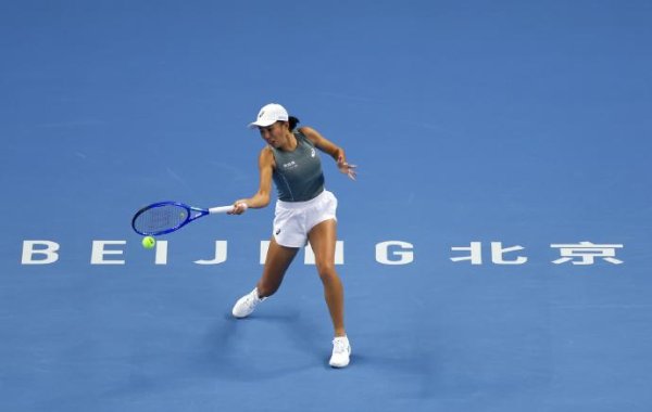 天策吧 中网：36岁张帅2-1逆转扎哈洛娃 次轮将战王欣瑜展开金花德比